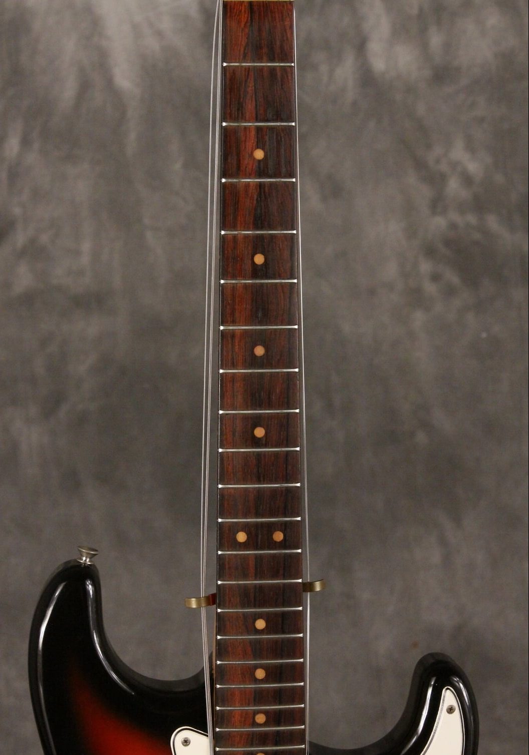 1965-stratocaster-clay-dots